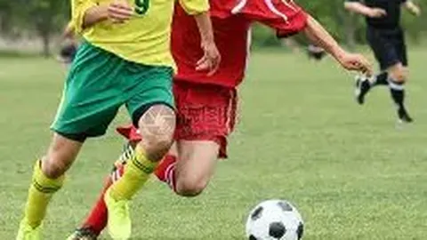 惊爆下半场高潮！埃泽精彩远射再续梅开二度传奇，阿森纳强势3-0领跑热刺战局！